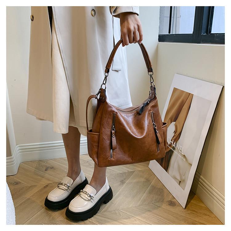 IELGY Ladies Tote Bag Korean Version Retro Large Capacity Simple Shoulder Handbag