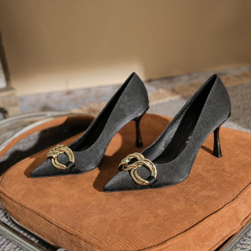 85506 high heels women's spring 2025 new European and American style metal chain pointed head shallow mouth stiletto shoes