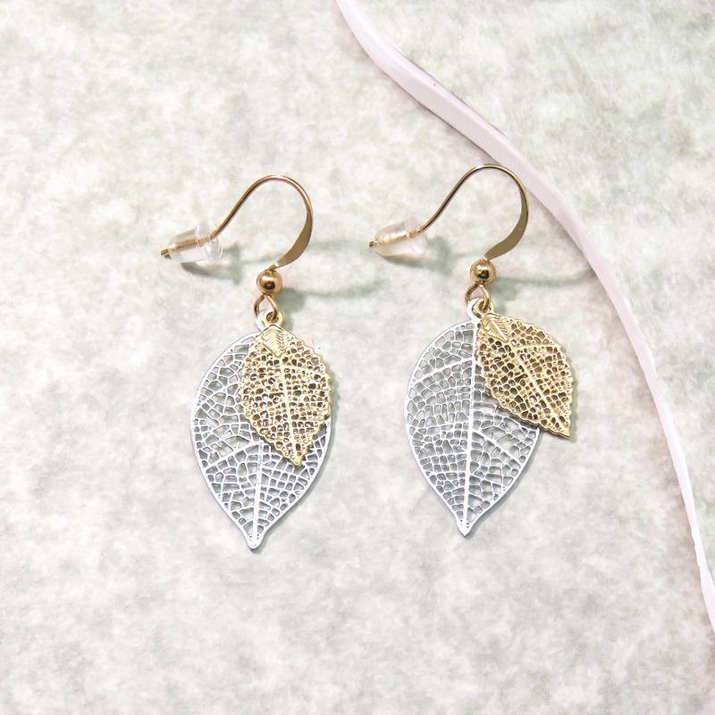 Double-layer Leaf Pendant Earrings Retro Simple Gold Two-color Leaf Earrings