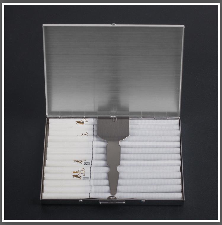 Slim Stainless Steel 13-Capacity Cigarette Case - Minimalist Design for Men