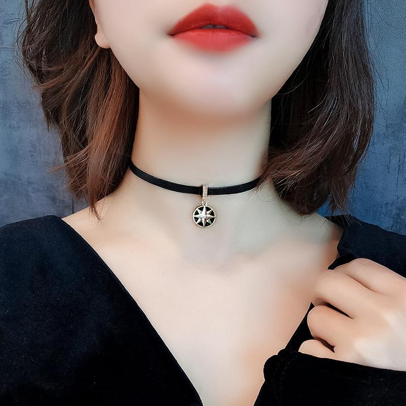 Retro Octagonal Compass Necklace, Trendy Collarbone Chain, Elegant Leather Rope Neck Strap