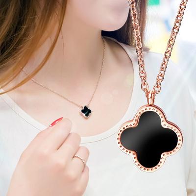 Wear A Four-leaf Clover Necklace On Both Sides and Fashion Son Clavicle Pendant
