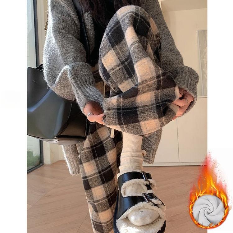 Coffee-colored Retro Checkered Casual Pants for Women In Autumn and Winter, Thickened and Fleece High-waisted Woolen Loose Floor-length Pants