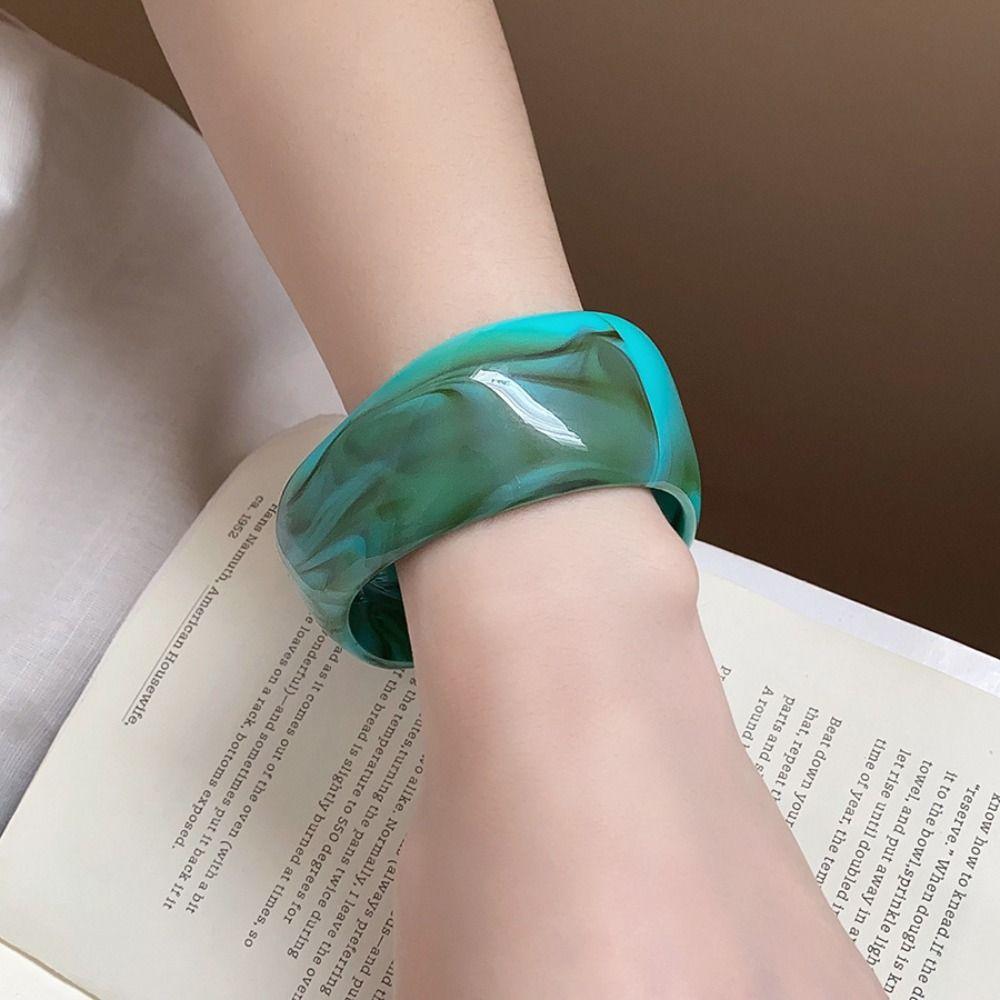 Exaggerated Retro Acrylic Bangle Colorful Geometric Hand Ring Irregular Wide Bracelet  Daily