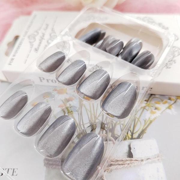 Kaichen Cat Eye Press On Nails – Silber Glitzer-Kurznägel Zum Aufkleben, 24 Stück Inkl. Klebeetiketten & Zubehör