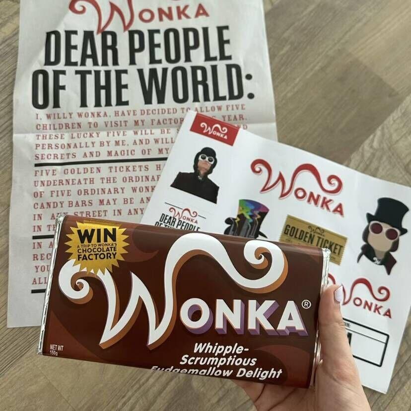 Hot Anime Wonka Charlie Chocolate Golden Ticket Anime Gold Voucher Brooch Pin Badges Metal Pins Bookmark Collection Holiday Gift