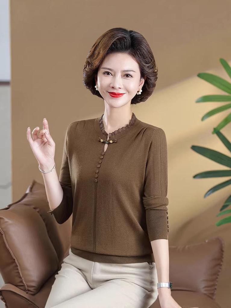 Spring Long-Sleeved T-shirt for Middle-aged Women - Stylish Base Layer for 50s & 60s