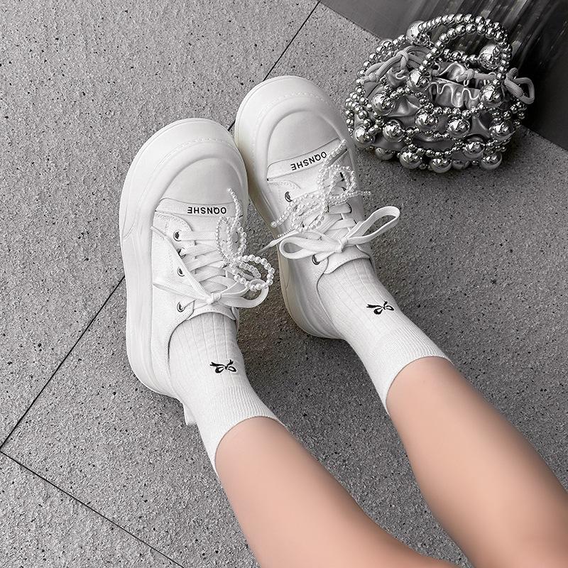 Fashion Height increasing thick soled canvas shoes for women's spring/summer 2025 new fashionable soft soled white shoes