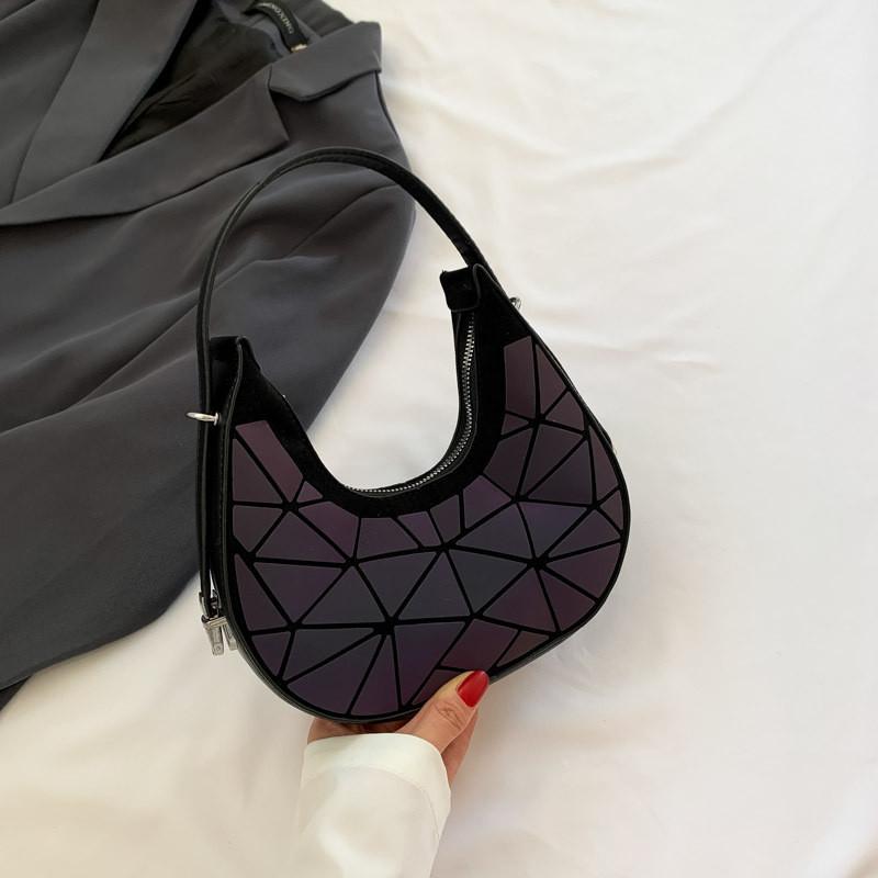 

Fashionable Pu Material Crescent Bag For Women Available In Elegant Black Silver Purple фіолетовий