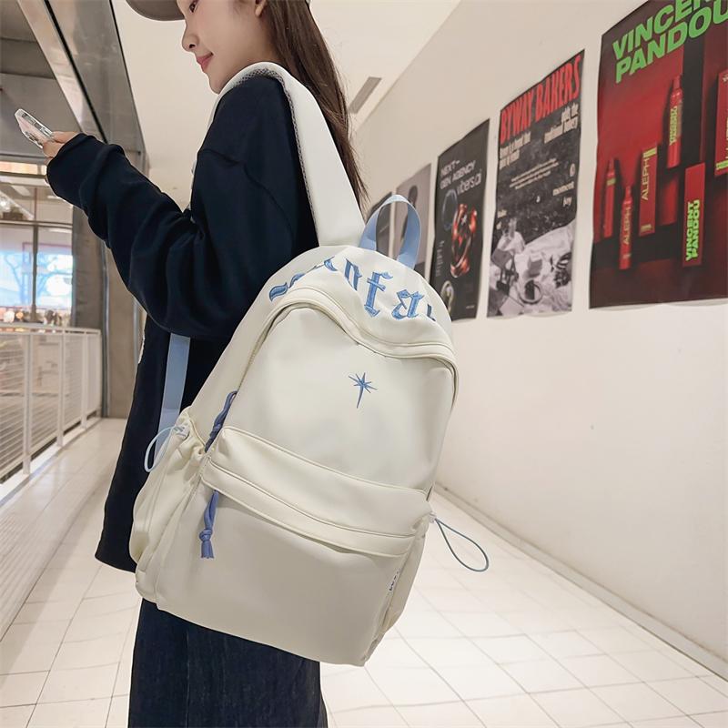 College-Stil Rucksack mit Buchstabenstickerei Leichte Schultasche Damen Rucksack mit großem Fassungsvermögen