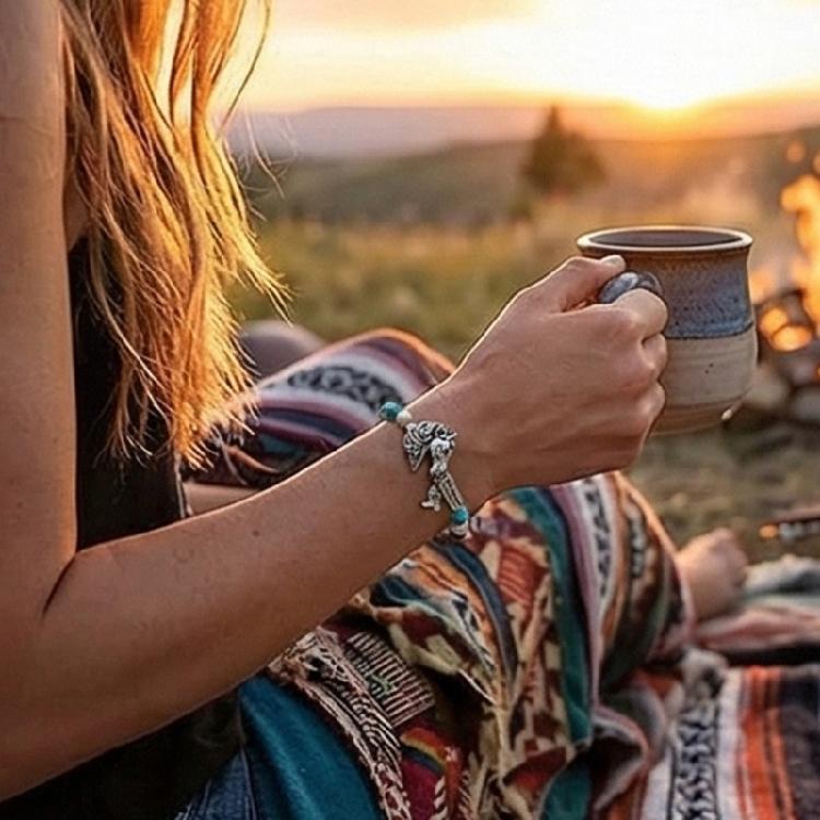 Bohemian Adjustable Bracelet For Women And Men Elegant Handchain With Turquoise Horse Detail Wrist Accessories