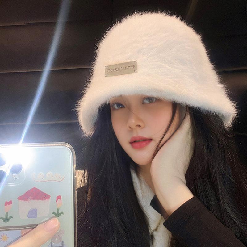 Fisherman's Hat for Women In Autumn and Winter Warm Big Head Buckle Hat White Non Faced Plush Bucket Hat