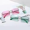 2020 randlose Sonnenbrille, Personalisierte quadratische Brille, Vielseitige Sonnenbrille mit kleinem Rahmen für Damen
