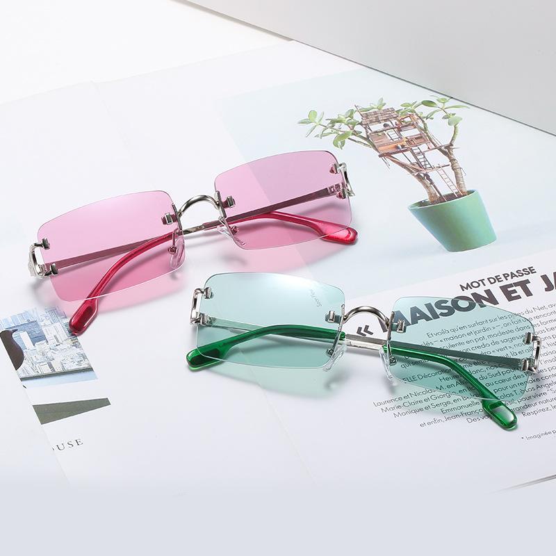 2020 randlose Sonnenbrille, Personalisierte quadratische Brille, Vielseitige Sonnenbrille mit kleinem Rahmen für Damen