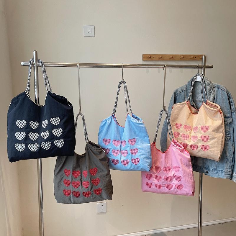 Bags Bags Women's 2025 New Japanese Cartoon Embroidery Thread Love Shoulder Bag Large Capacity Casual Versatile Commuter Bag