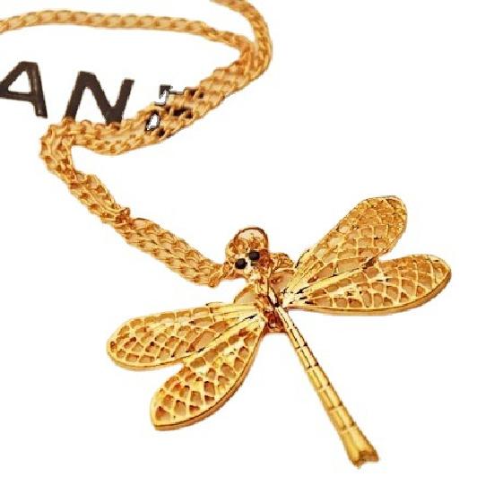 New fashion Exquisite Gold Hollow Dragonfly Necklace C145