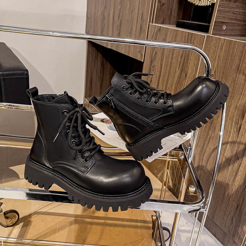 New Spot European Station Leather Goose Head Boots Women's 2025 Autumn Niche Thick-soled Big Head Lace-up Locomotive Short Boots Martin