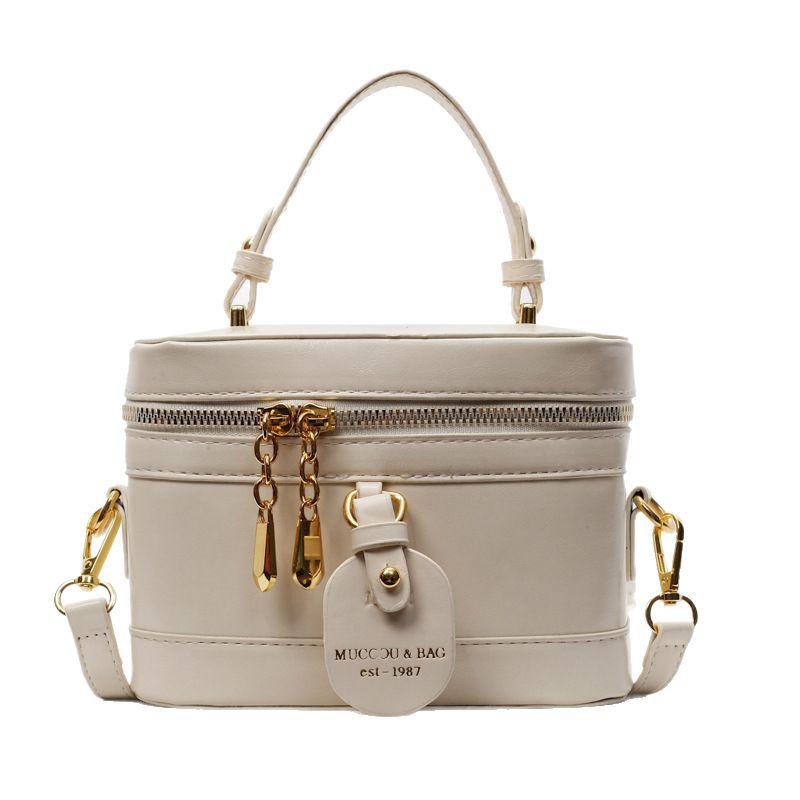 Fashion super hot small bag women 2025 new high-end versatile messenger bag spring and summer fashion portable box bag