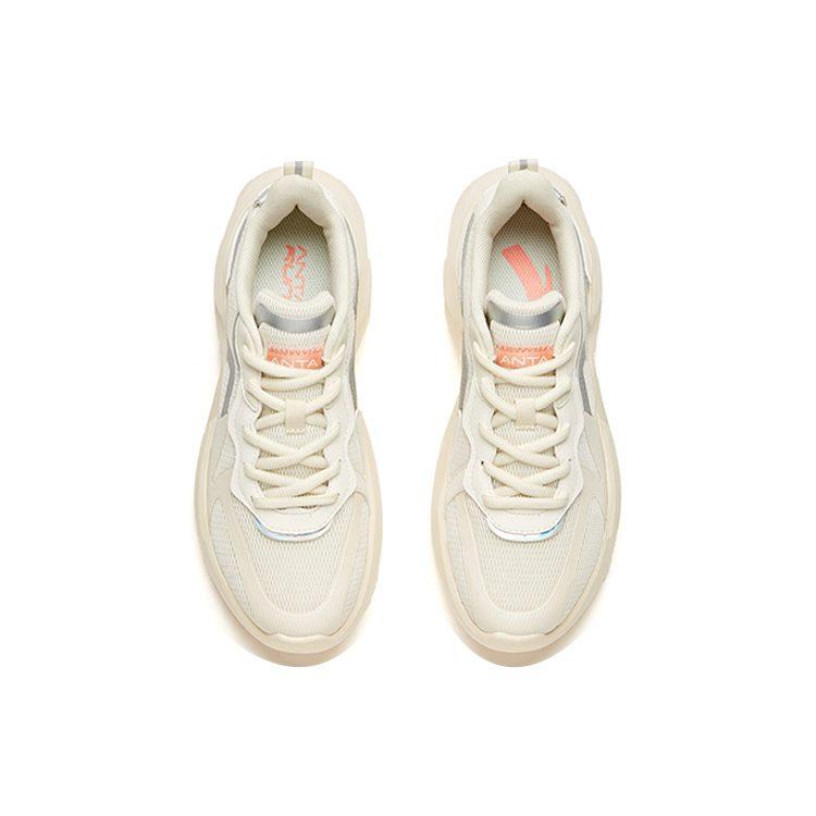 Anta Running Collection Vintage Low top Running Shoes Women's Light Beige White 922035583-1