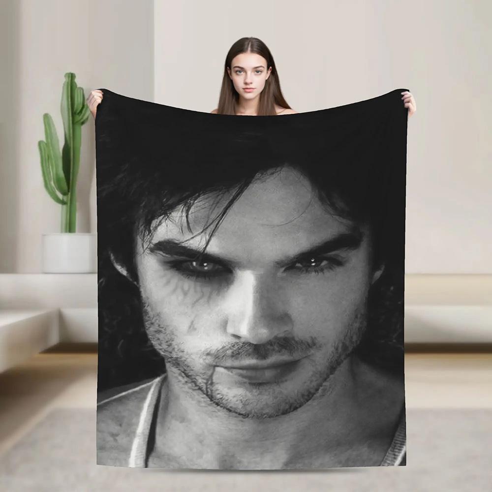 V-Vampire D-Diaries Damon Salvatore TV Coperta di Flanella Morbida Coperta da Lancio Arte Per Arredamento Casa Camera da Letto Letto Divano Picnic Regali per Fan