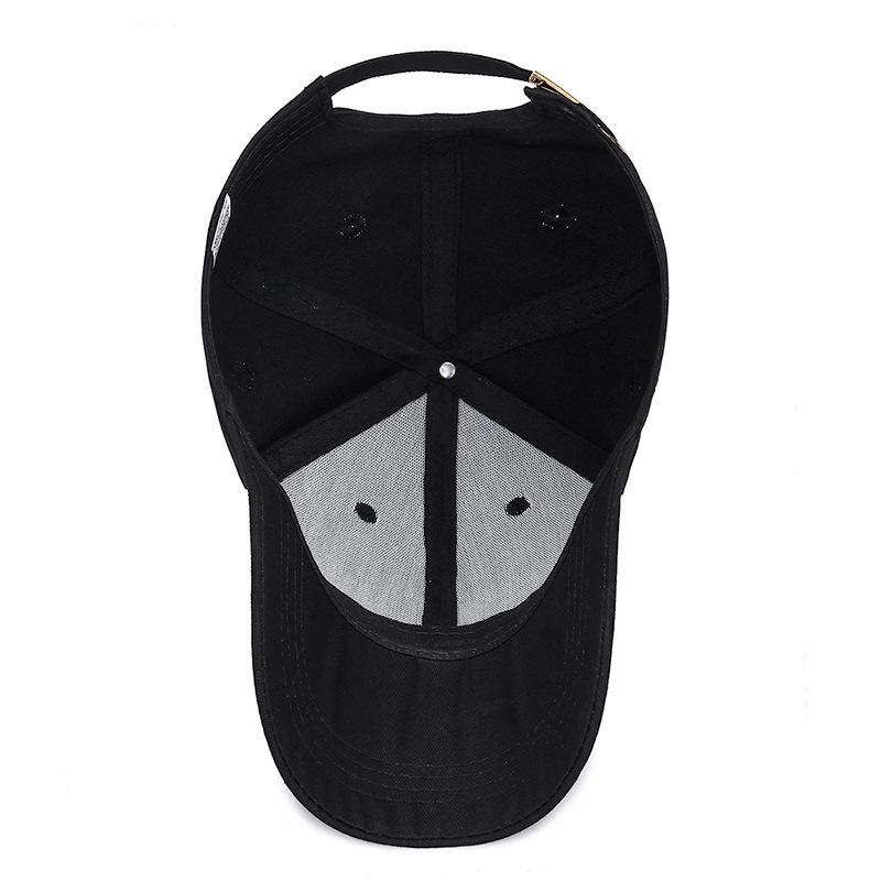 Simple and Casual Baseball Caps for Men and Women, All-season Light Plate Sun Caps for Couples, and Curved Brim Baseball Caps