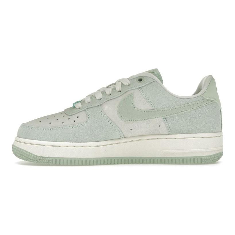 Nike  Air Force 1 Low Spruce Aura Pistachio Frost Women Sneakers Green HQ1497-099