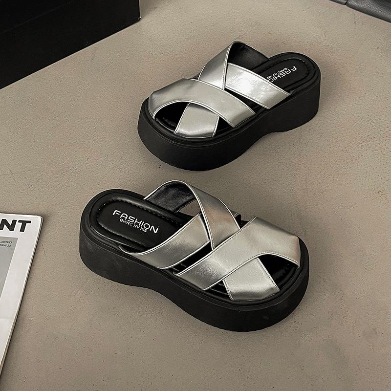 

Wear thick-soled bag head half slippers women s 2025 new summer versatile fashion woven hollow with skirt cool slippers 40