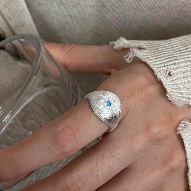 Retro S plain ring, non-fading light luxury index finger ring, open ring.