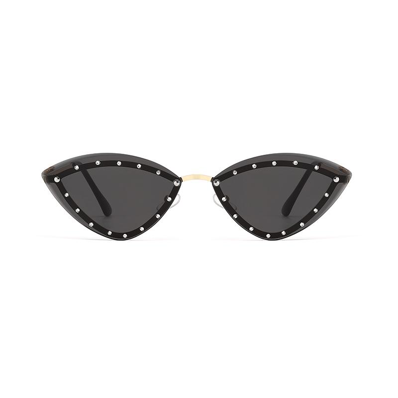 Oval Cat Eye Diamond Sunglasses for Women Fashion Model Street Shoot Eyewear Trendy Accessory