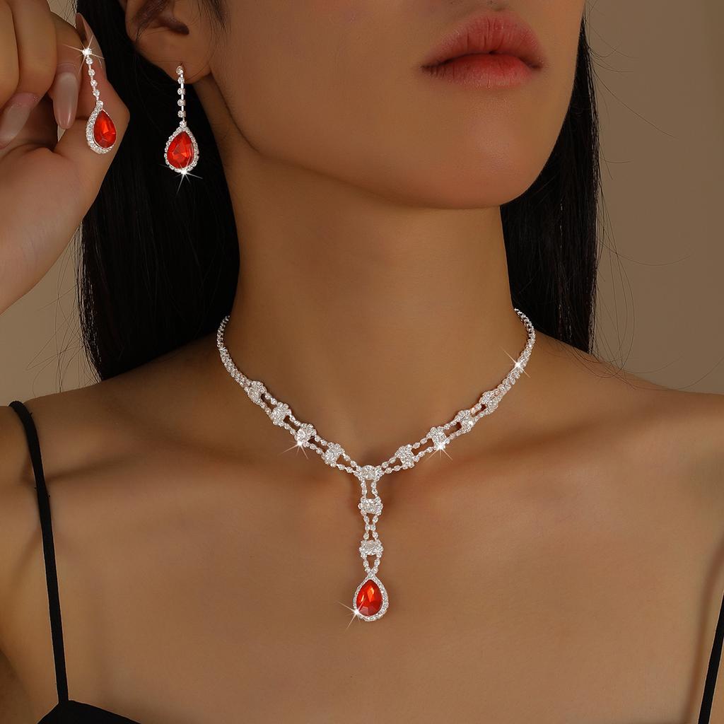2026 Fashion Versatile Temperament Clavicle Chain Light Luxury Premium Neck Chain Water Drop Pendant Fringed Earrings Necklace Set