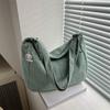 Damen Cord Schultertasche, Lässige Gestreifte Tragetasche mit Großem Fassungsvermögen und Reißverschluss, Niedlicher Hut-Aufnäher, Perfekt für den täglichen Gebrauch