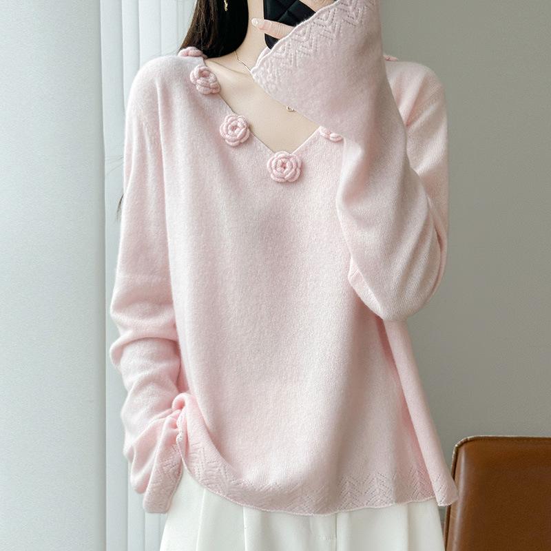 Designer 3D Flower Bell Sleeve V-Neck Sweater, Pure Wool, Enhances Skin Tone, Autumn/Winter Fashion for Women