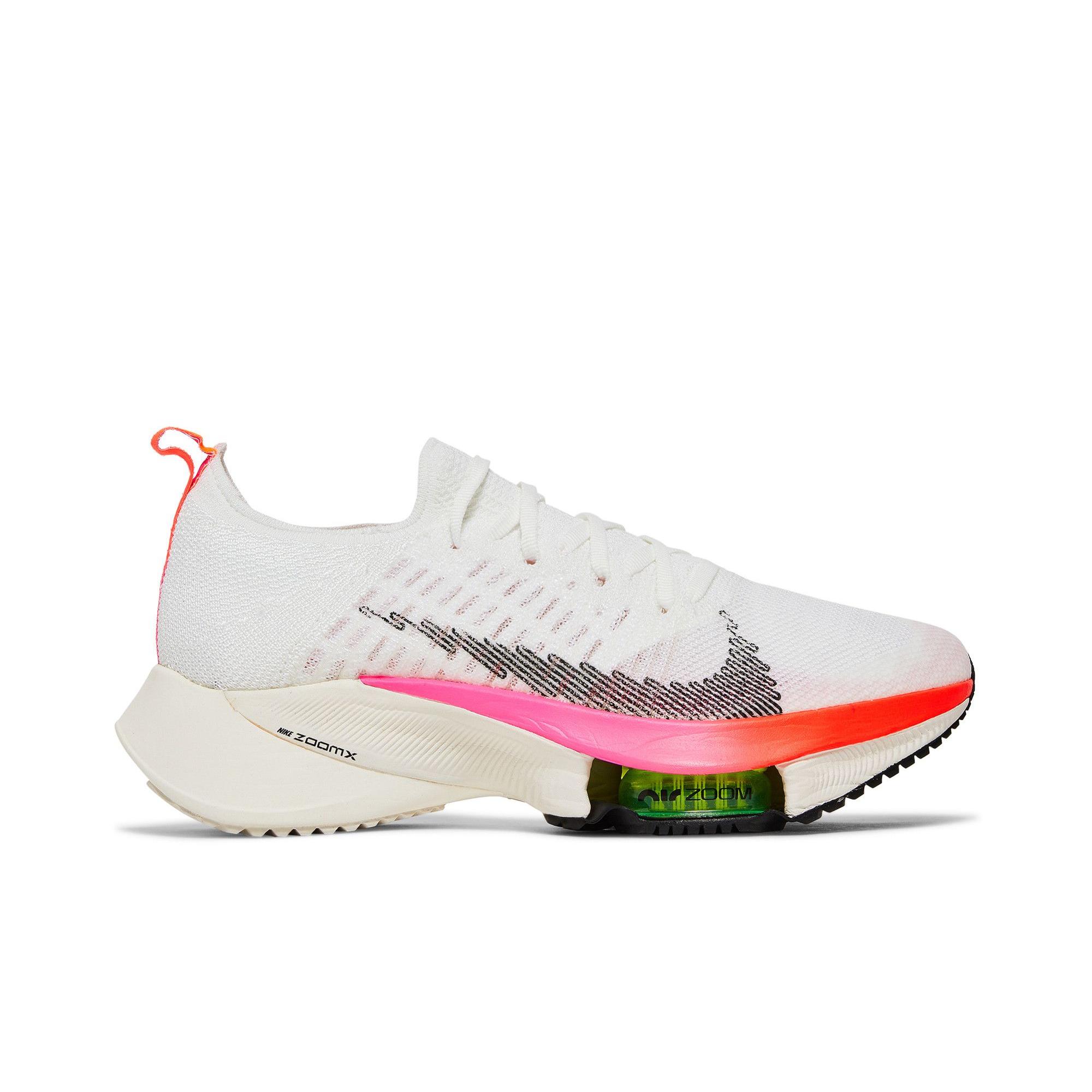Nike Womens Air Zoom Tempo NEXT%