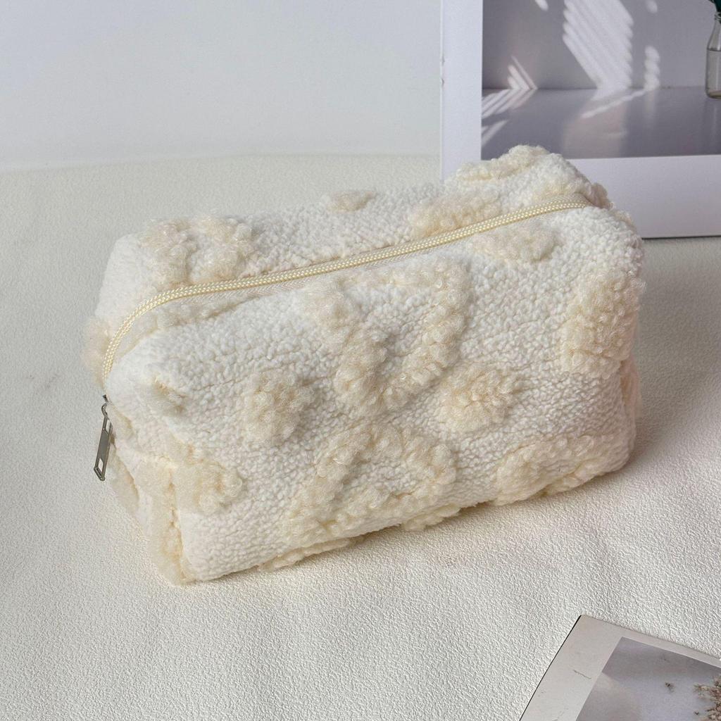 Heart Plush Large Capacity Travel Makeup and Toiletry Bag
