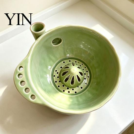 Keramische Voedselbereidingskom Bessen Wassen met Afneembare Sappers Trechter & Afdruiprek, Zelf Afspoelende Fruit Multi-functionele Keuken Gadget Mand