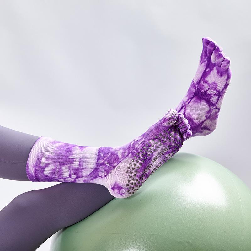 Professional Non-slip Split-toe Yoga and Pilates Mid-calf Socks