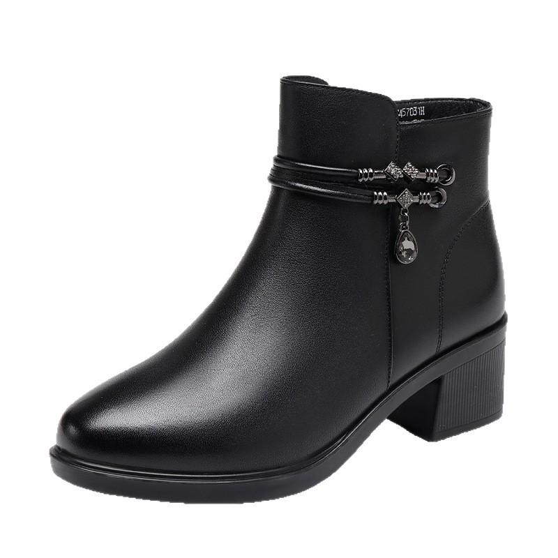 Red Dragonfly Women's High-Heeled Leather Winter Boots with Velvet Lining