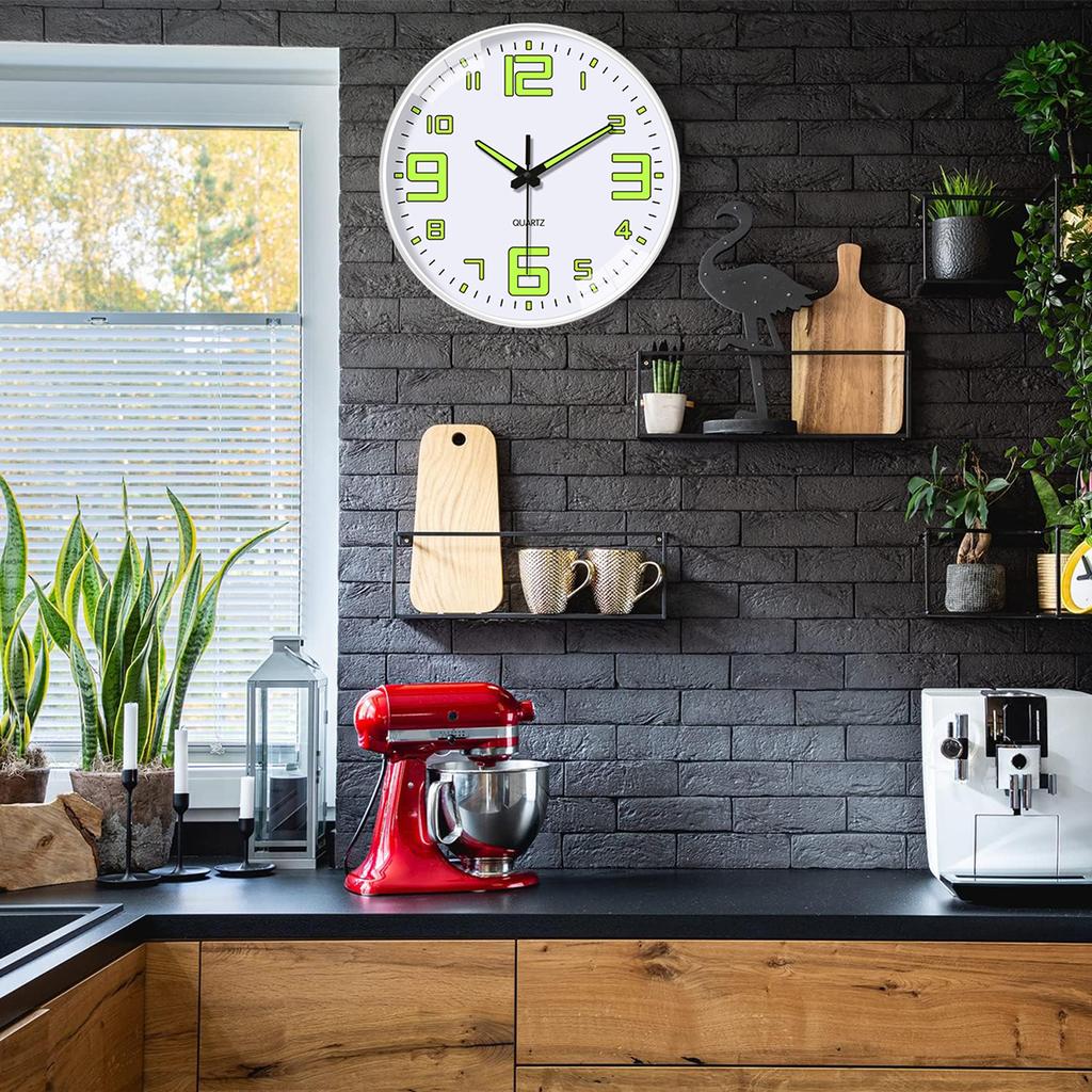 Modern Luminous Plastic Glass Wall Clock, 8-16 Inch Modern Round Silent Luminous Wall Clock, Powered by AA Batteries, Suitable F