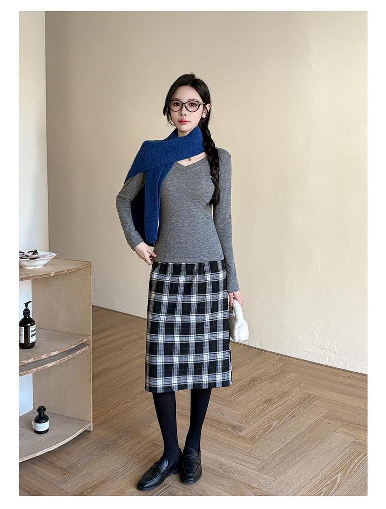 T-shirt Noir à Manches Longues et Col en V pour Femme avec Velours Intérieur, Collection Automne/Hiver 2025, Haut de Sous-vêtement Polyvalent