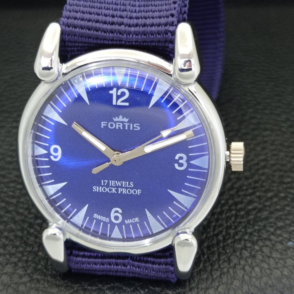 VINTAGE HAND-WINDING SWISS MENS REFURBISHED BLUE COLOR DIAL WATCH A700819-5 R205a-a700819
