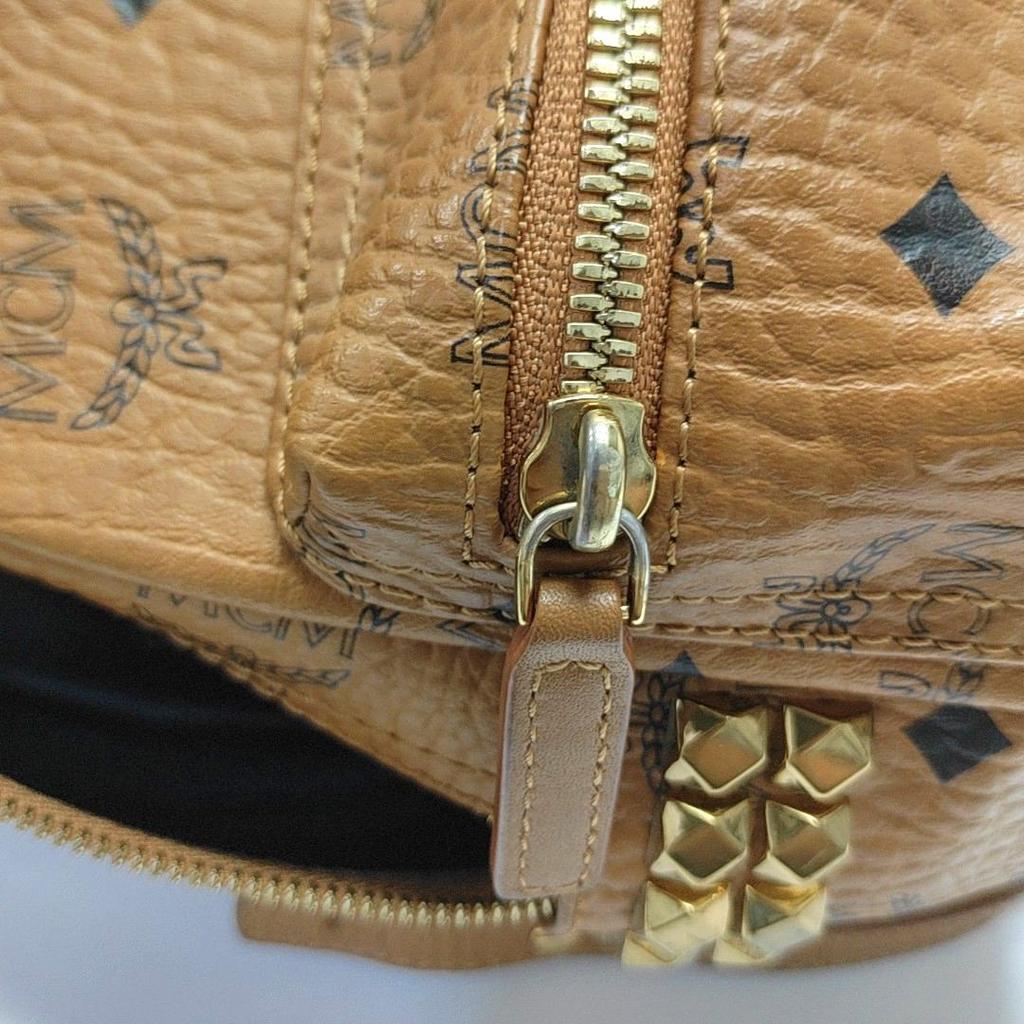 [Pre-Owned] Classic Allover Logo Studded Three-In-One Coated Canvas Shoulder Crossbody Backpack - Good #5MJAAC