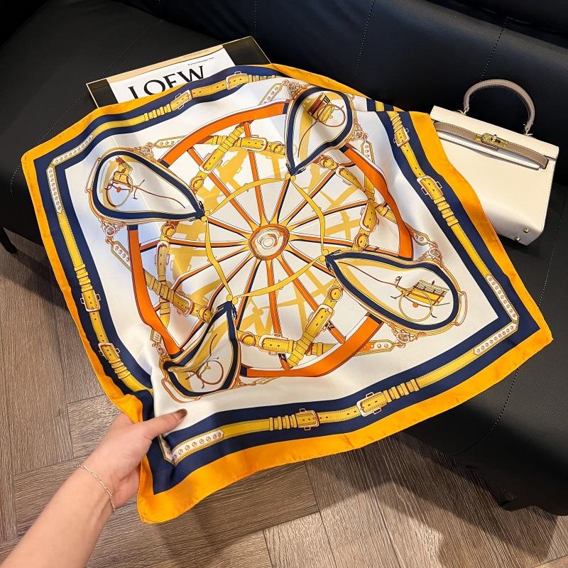 New silk scarf women's fashion versatile high-end small square scarf Korean version neck protection scarf spring and autumn retro scarf binding bag