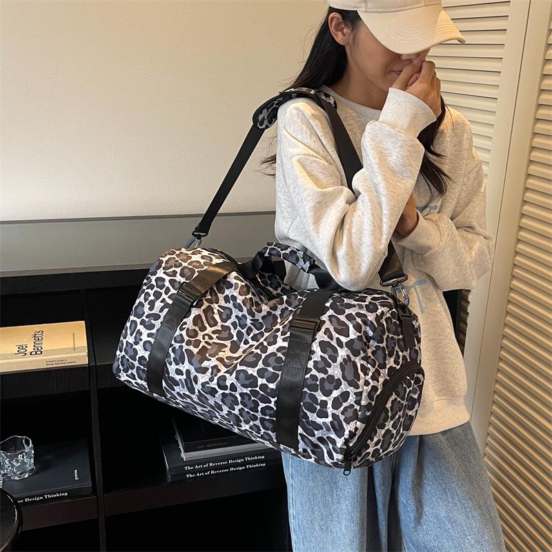 Large Capacity Leopard Print Travel Duffel Bag with Multiple Compartments, Shoe Compartment, Durable Nylon Casual Sports Gym Bag for Women