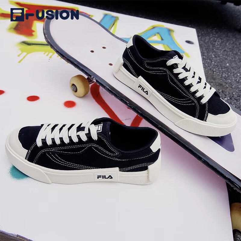 

FILA FUSION Women s Low-Top Canvas Sneakers US 6.5