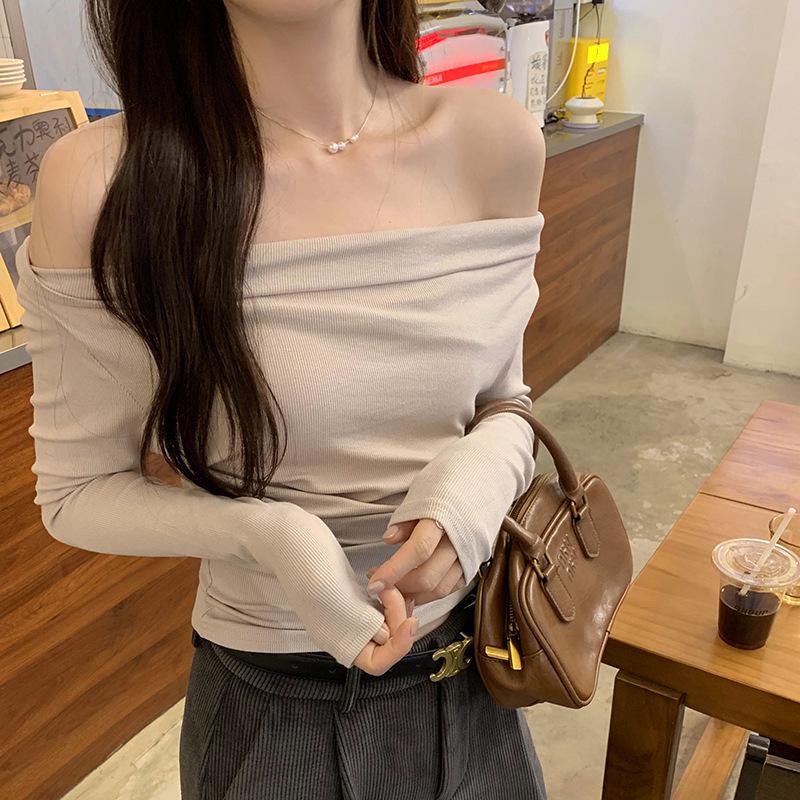 Chic One-Shoulder Slim Long-Sleeve T-Shirt for Women - Perfect for Spring and Autumn