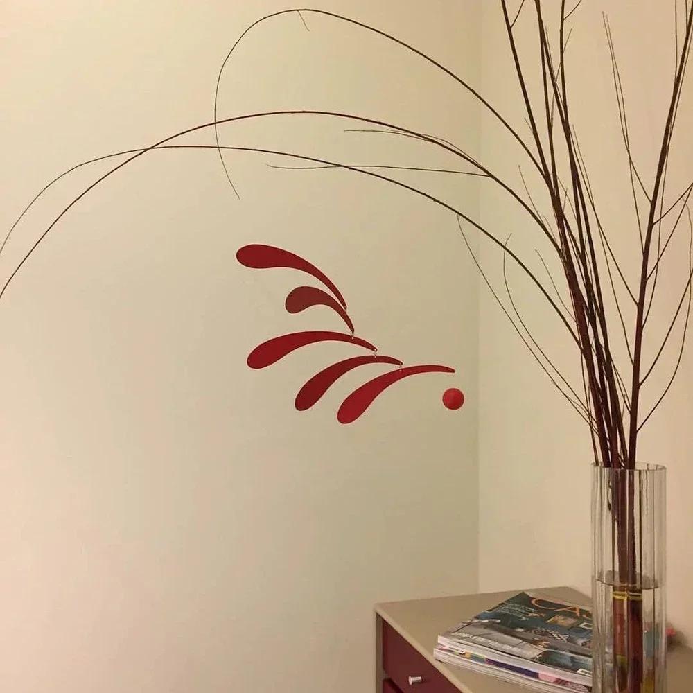 Middle Ancient Rhythm Feather Decompression Air Hanging Decoration Dynamic Balance Pendant Roof Retro Red and Black Feather