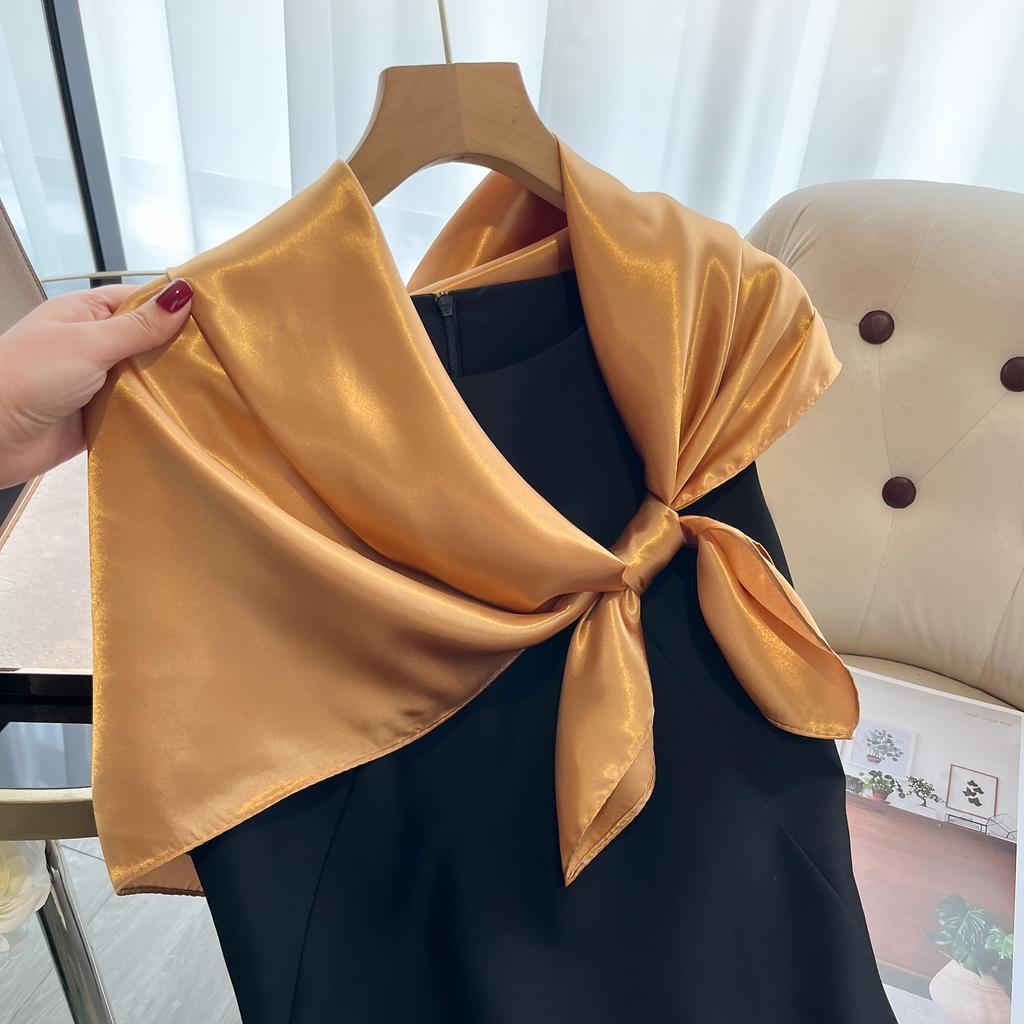 Ny Lyxig Sidenhuvudduk Dam Sommar Foulard Fyrkantig Huvud Hijab Scarfar För Damer Märke Sjalar 90*90 Sidenscarf Muslim Hi