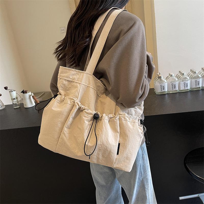 Women's Shoulder Bag Large Capacity Tote Bag Commuter Crossbody Bag