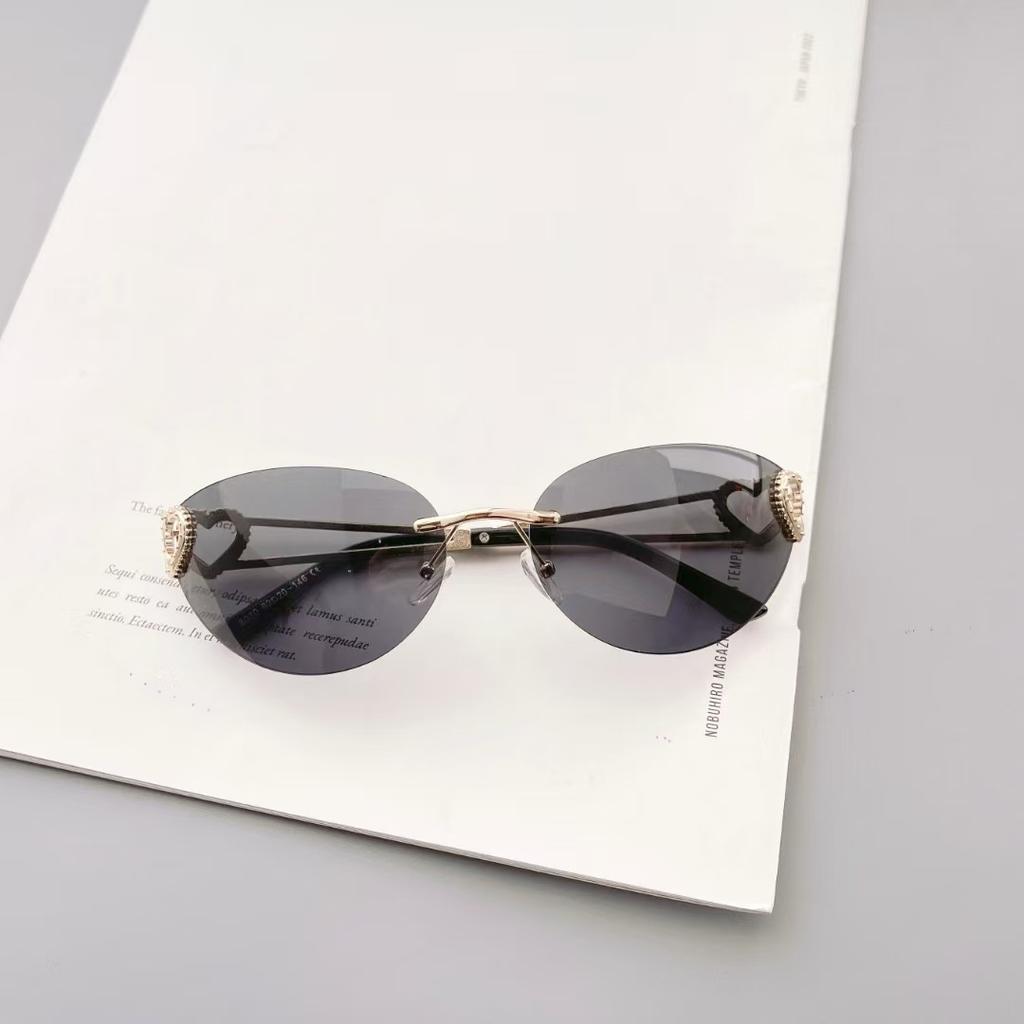 European American Style Sun Glasses For Woman Fashion Trendy Oval Shape Sunglasses Women Travelling Party Women'S Sunglass