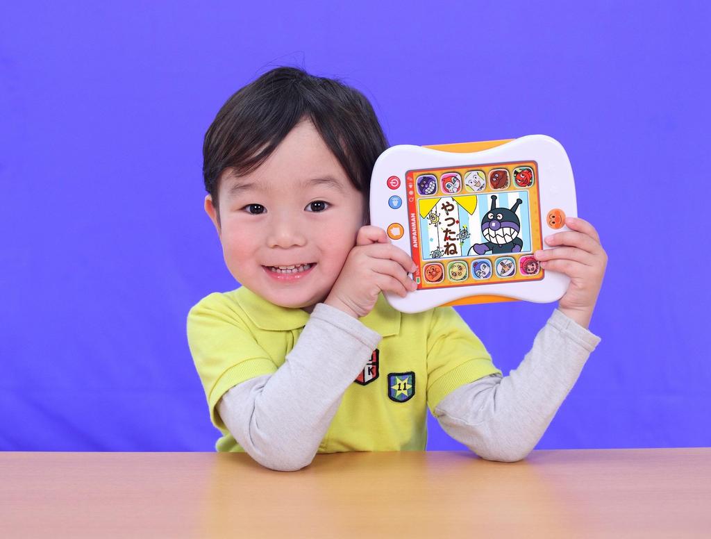 Play and Anpanman Color Pad Learn!